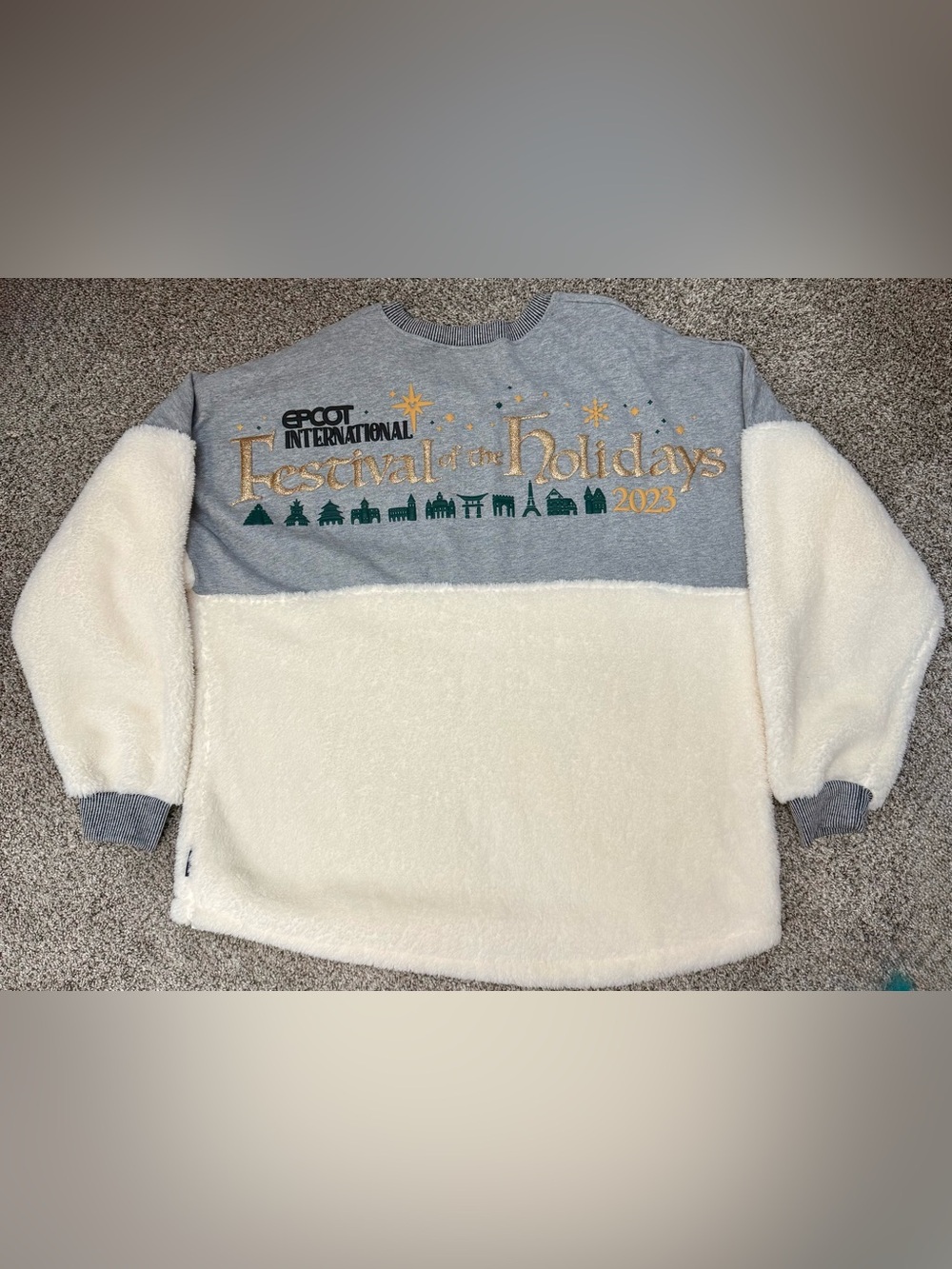 Disney Spirit Jersey EPCOT Festival of the Holidays 2023 Sherpa XL NWOT